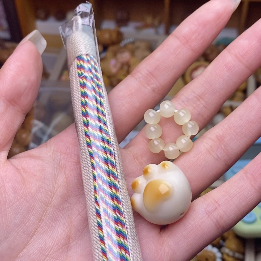 楠***奕吊坠猴头核桃琉璃跑环白流苏猫爪