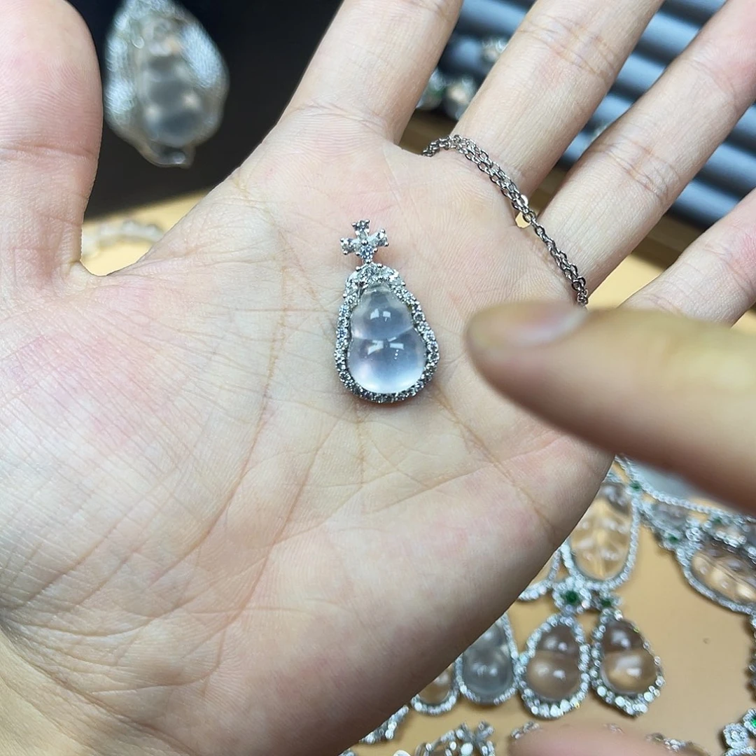 石英质玉银S925镶嵌颈饰