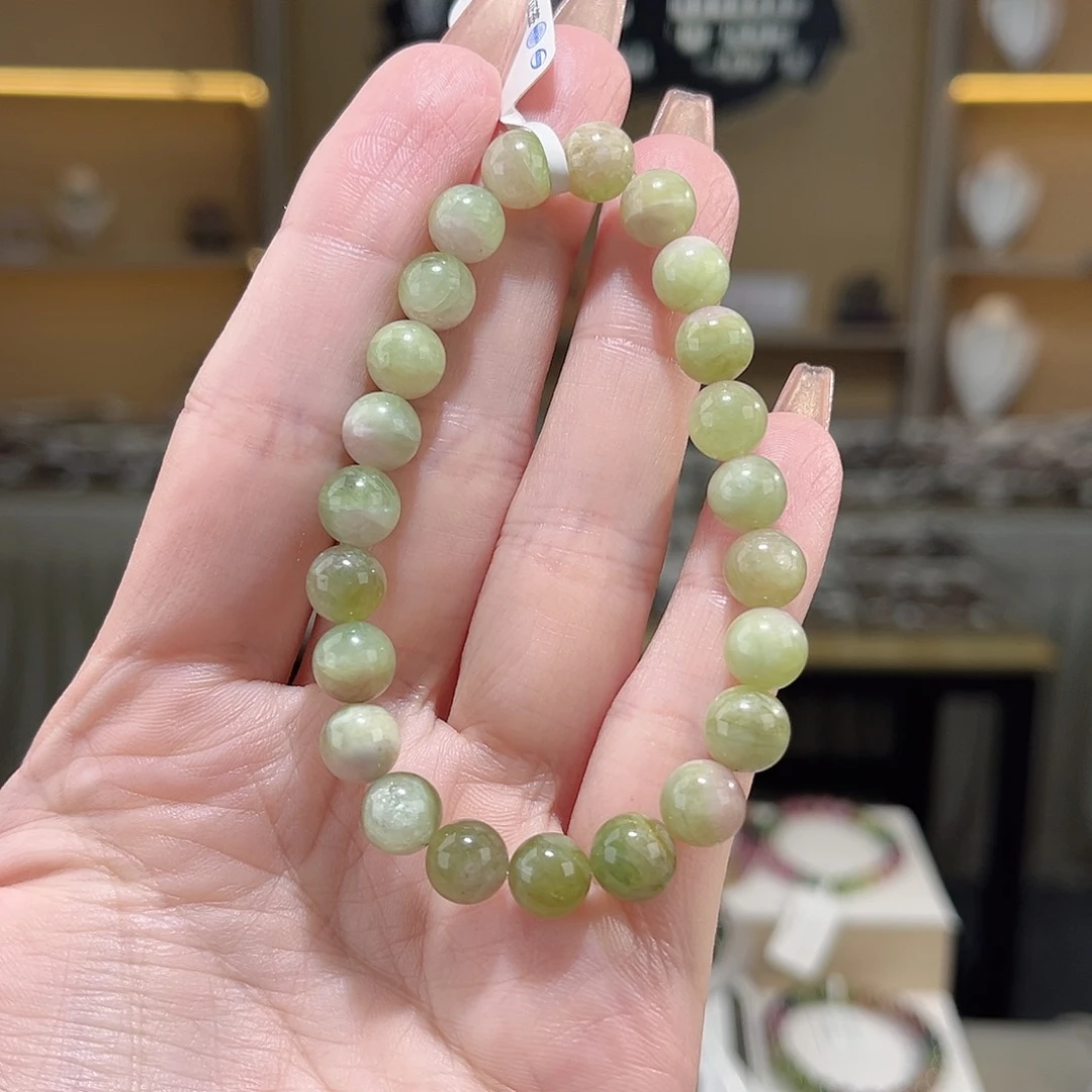 碧玺多样性发一件未镶嵌