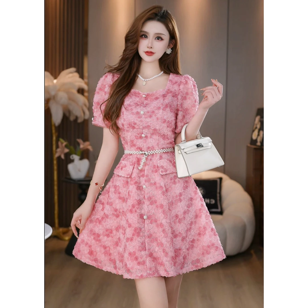 【曼塔玫瑰】法式小香风重工玫瑰花方领收腰显瘦连衣裙 B5550