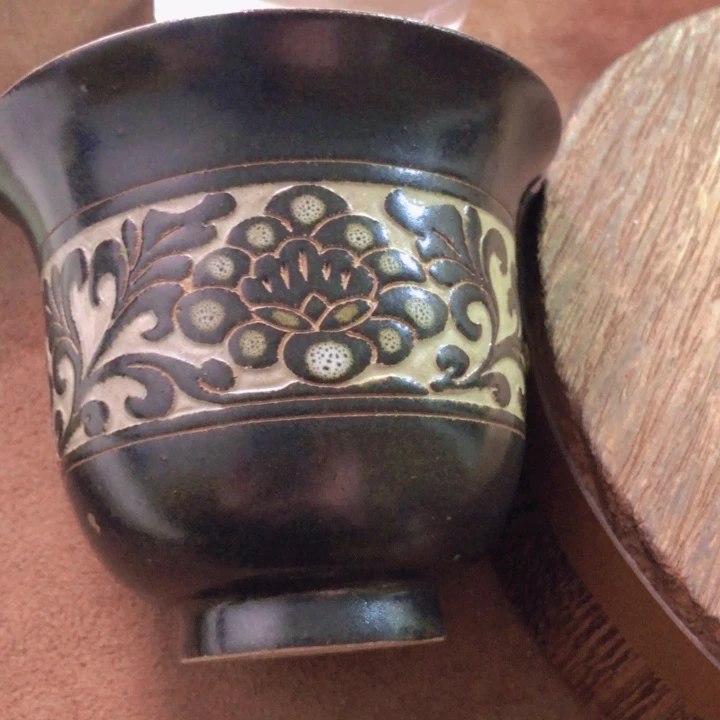 磁州窑纯手工黑刻主人杯