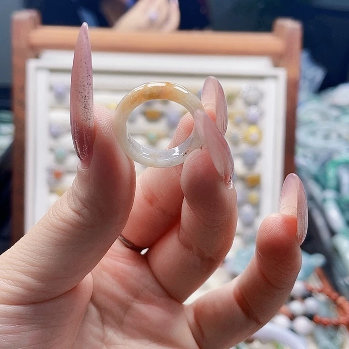 翡翠未镶嵌颈饰天然翡翠Ａ货