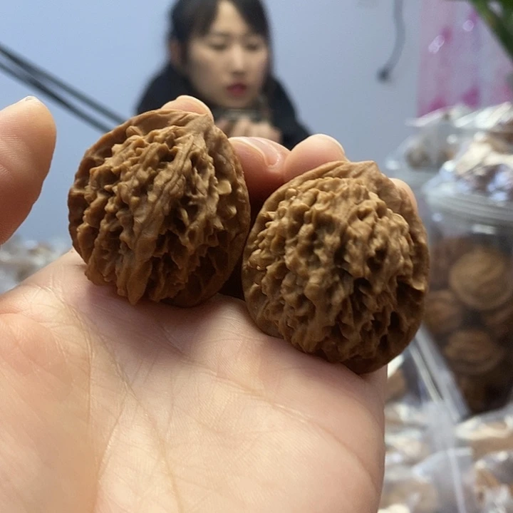 文玩核桃把件36小众蜡皮皇冠