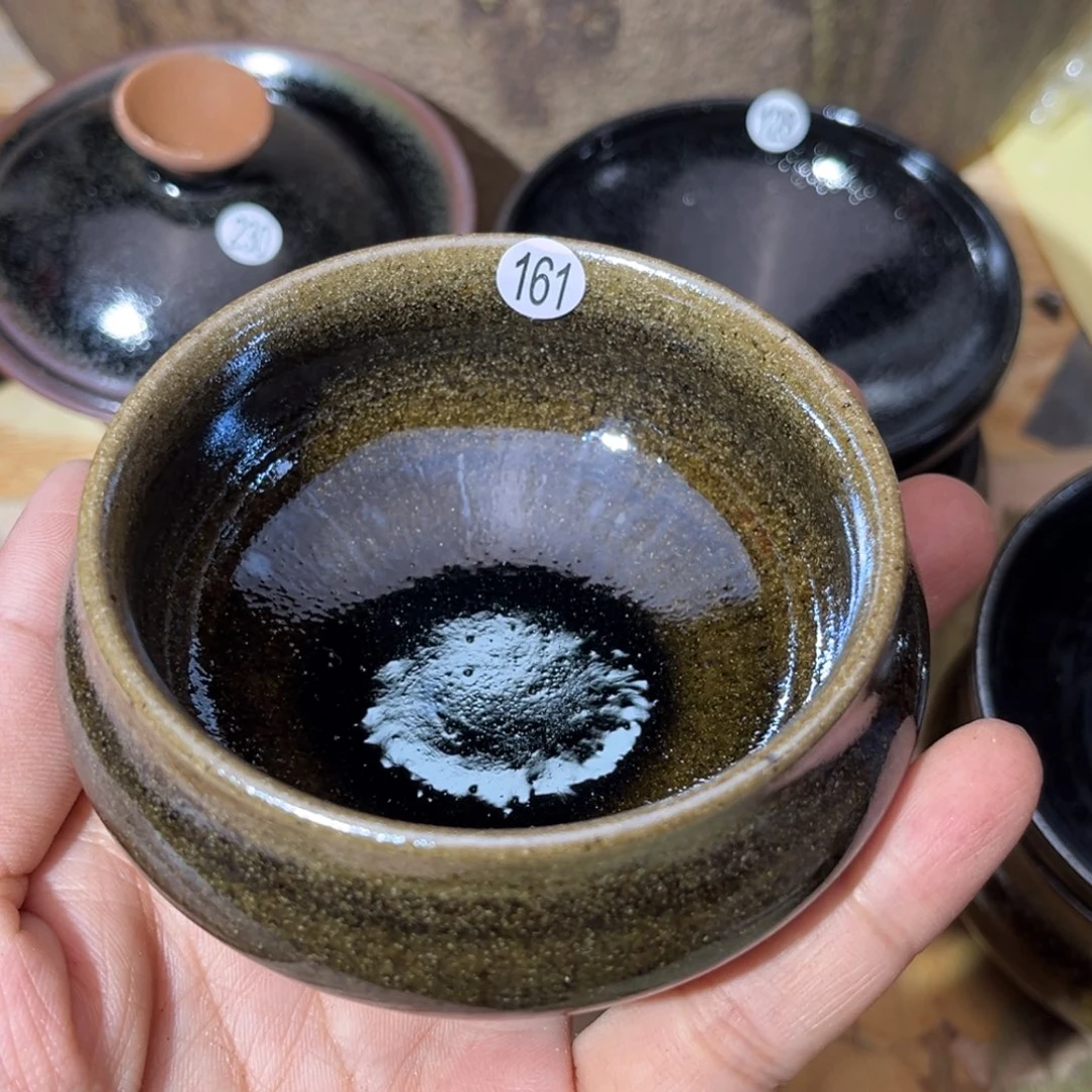 茶盏义兴龙窑坚持真柴烧