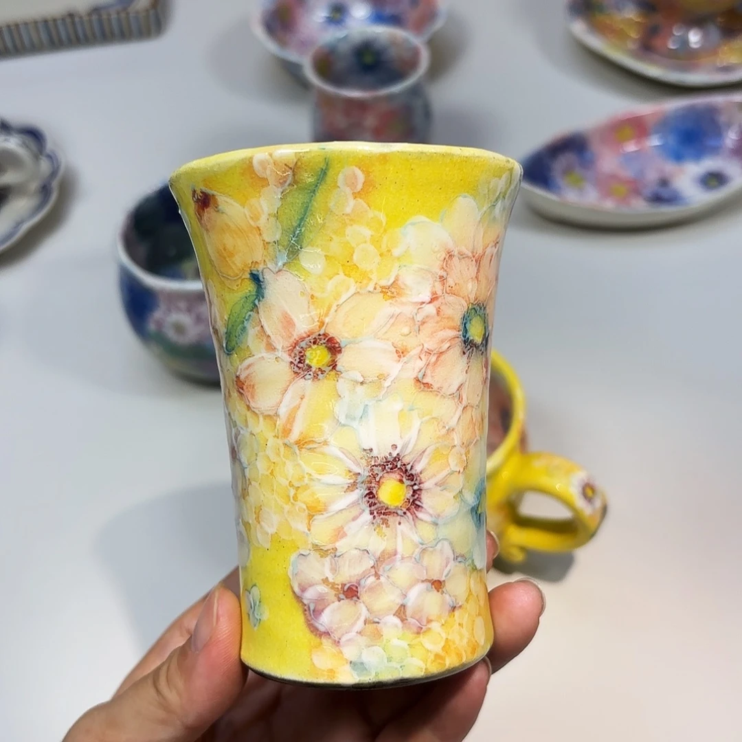 瓷野村 大手握。