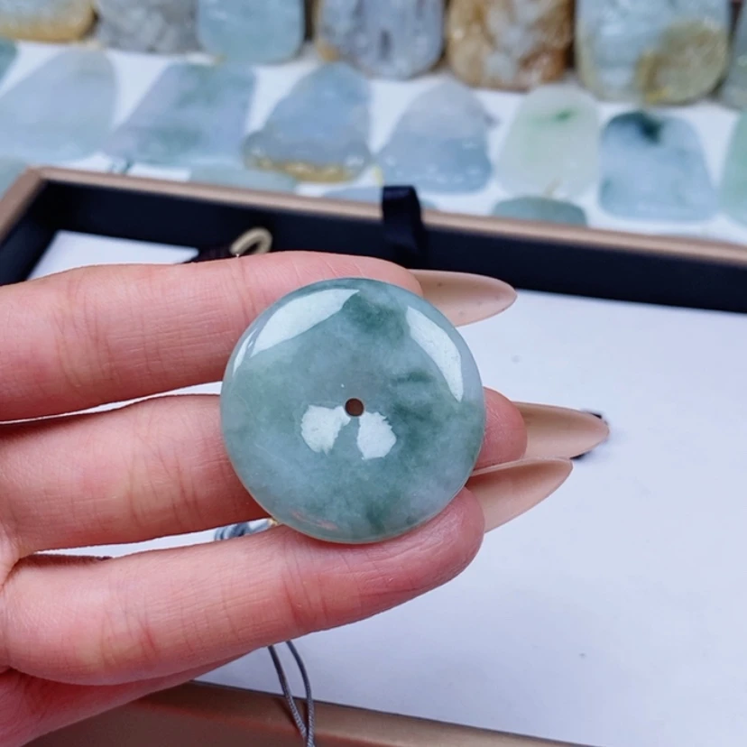 【闪购商品】翡翠未镶嵌吊坠(不含链)M**i