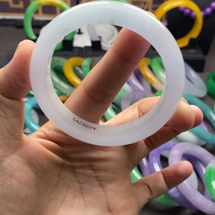 ****仿水晶非金属高端手镯11