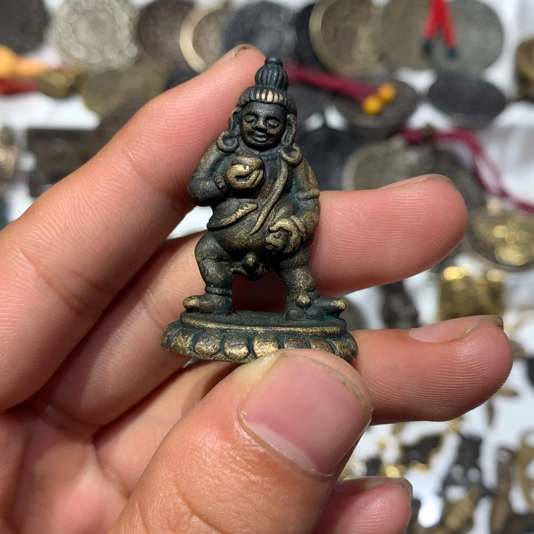 泥塑直播间漏价老佛像