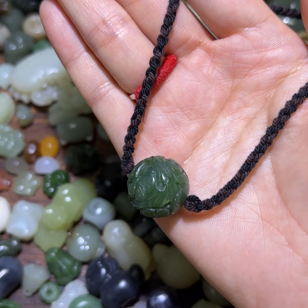 和田玉未镶嵌珠宝半成品