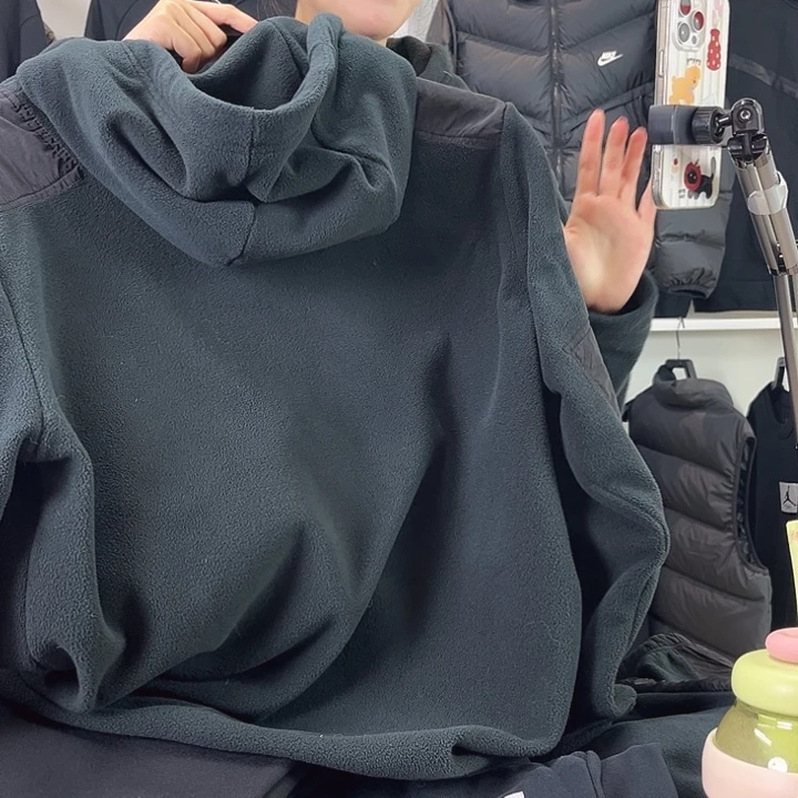 4883黑色M码110-130斤不退换