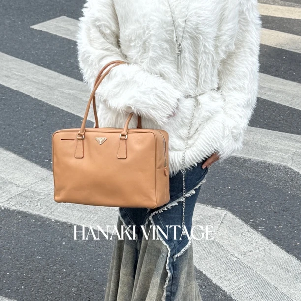 95新 Prada/普拉达 花绮中古/Prada奶茶棕plume35单肩包