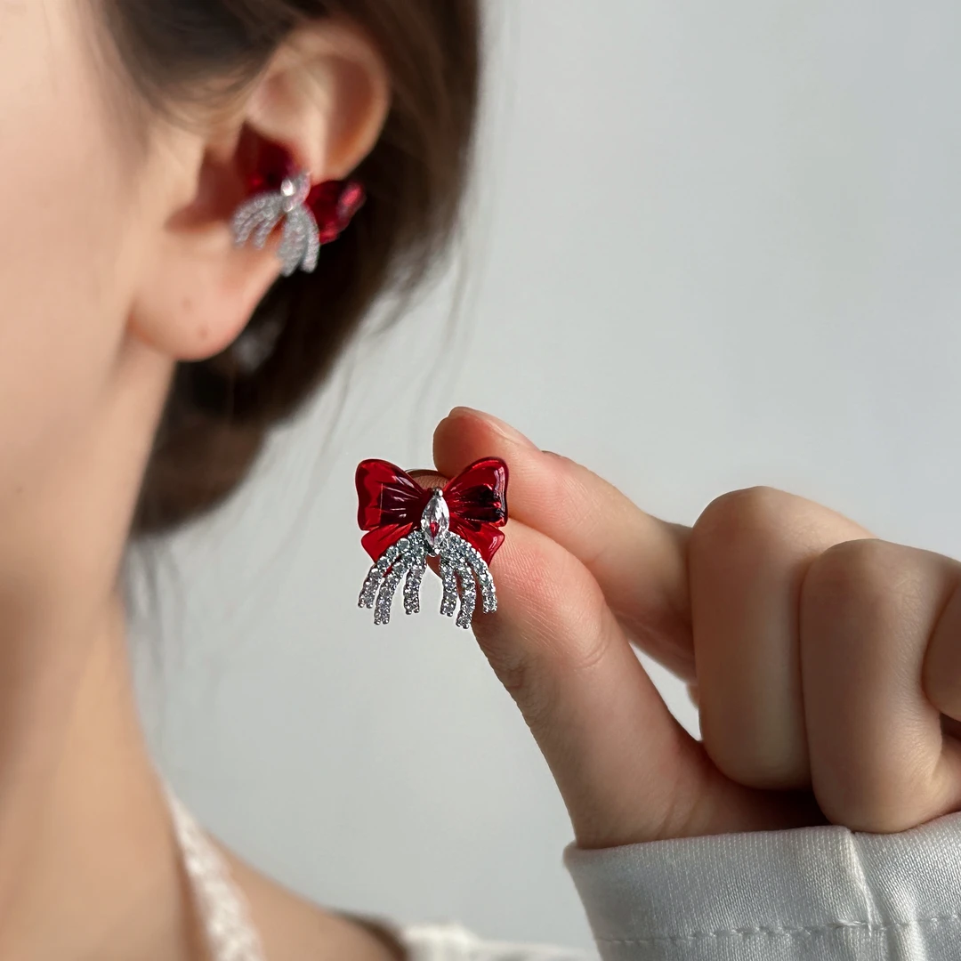 合金亚克力耳饰 E0379-1时尚精致甜美百搭个性少女蝴蝶结耳骨夹