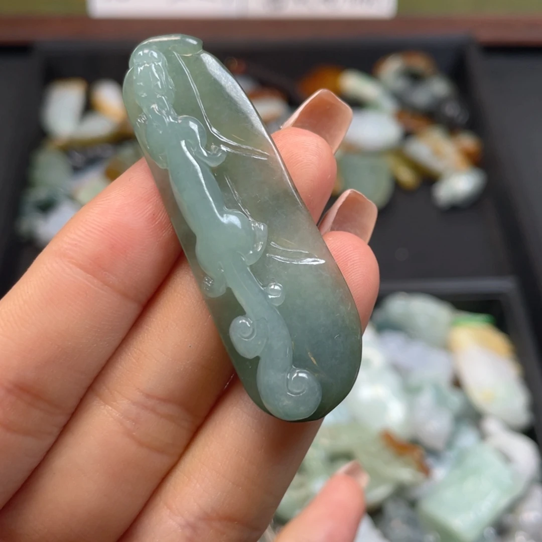 定制翡翠未镶嵌翡翠