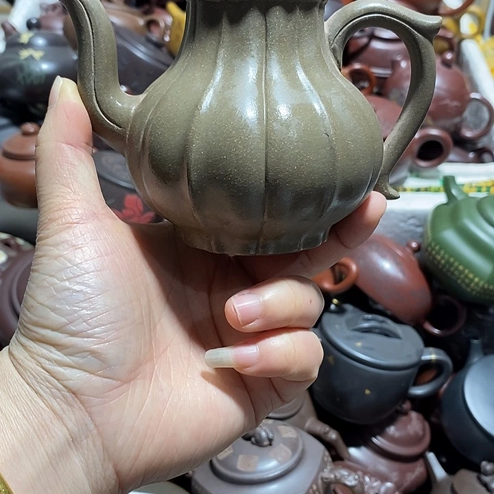 紫砂茶壶微瑕微笑