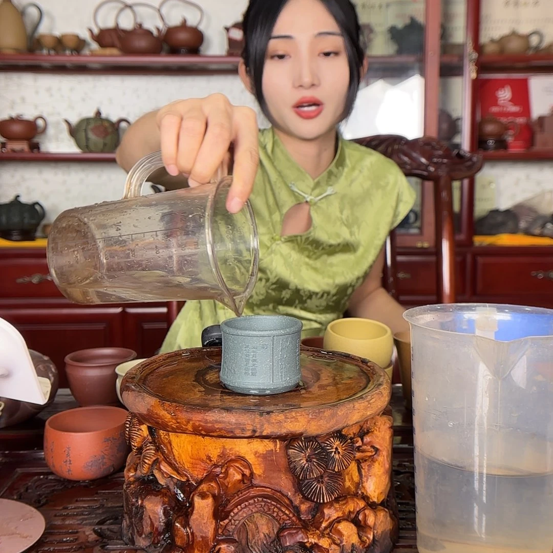 茶壶紫砂一壶李紫砂