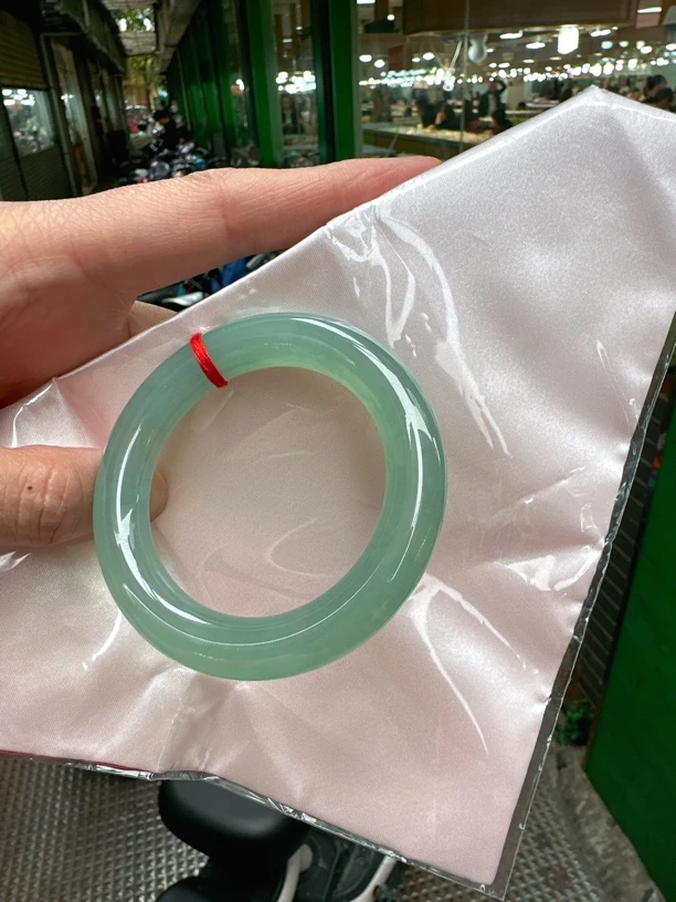 天然缅甸A货翡翠手镯 圆条