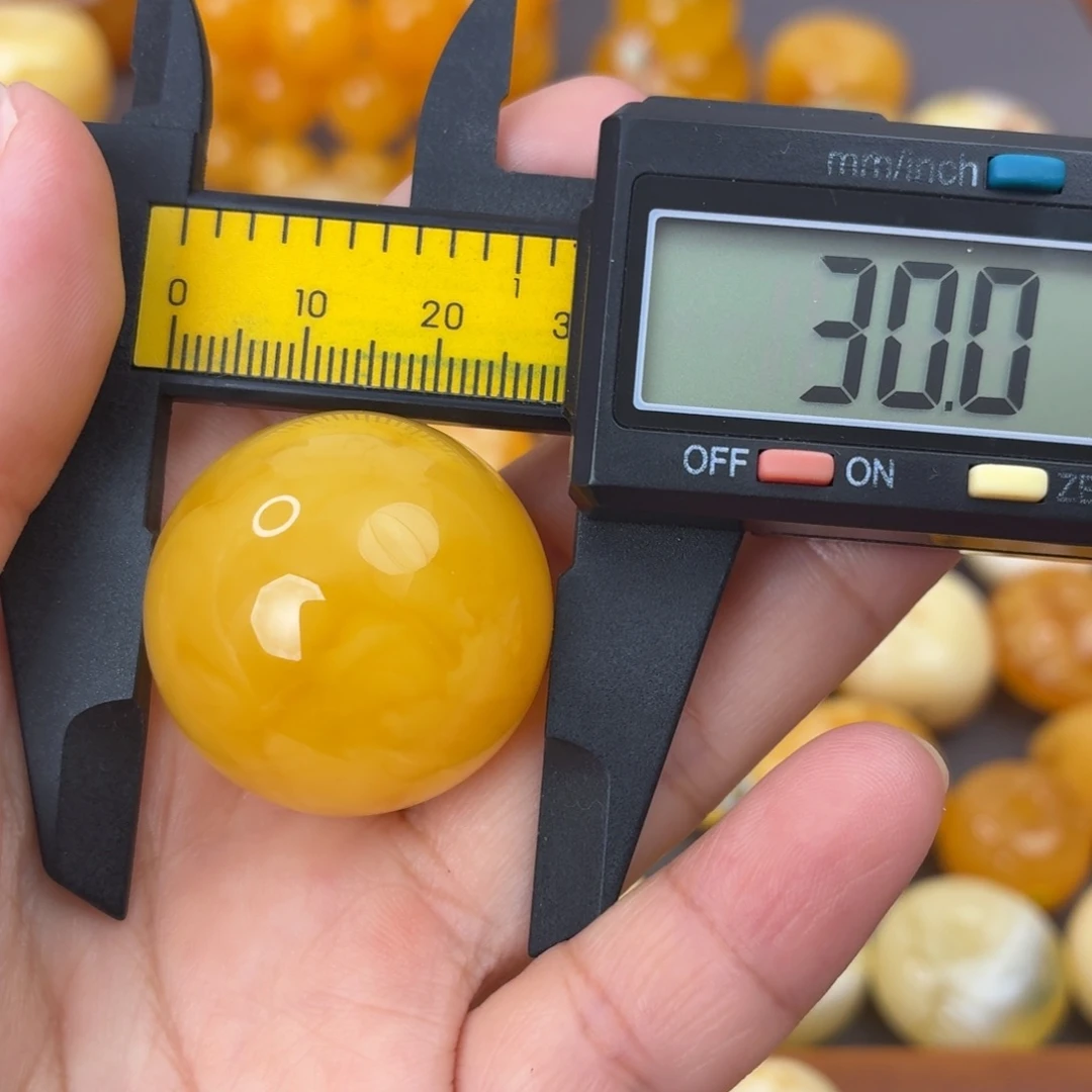 裸石琥珀未镶嵌珠