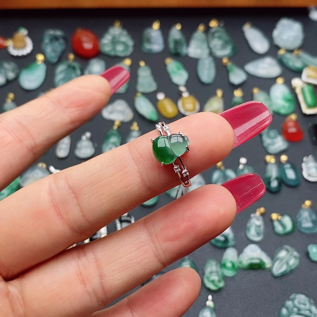 翡翠戒指银S925镶嵌贝***?戒指