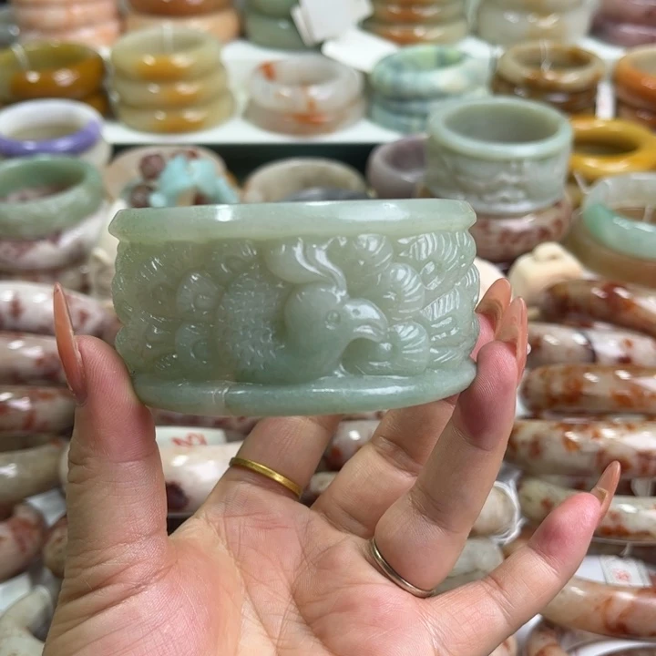 石英质玉手镯未镶嵌夜**·