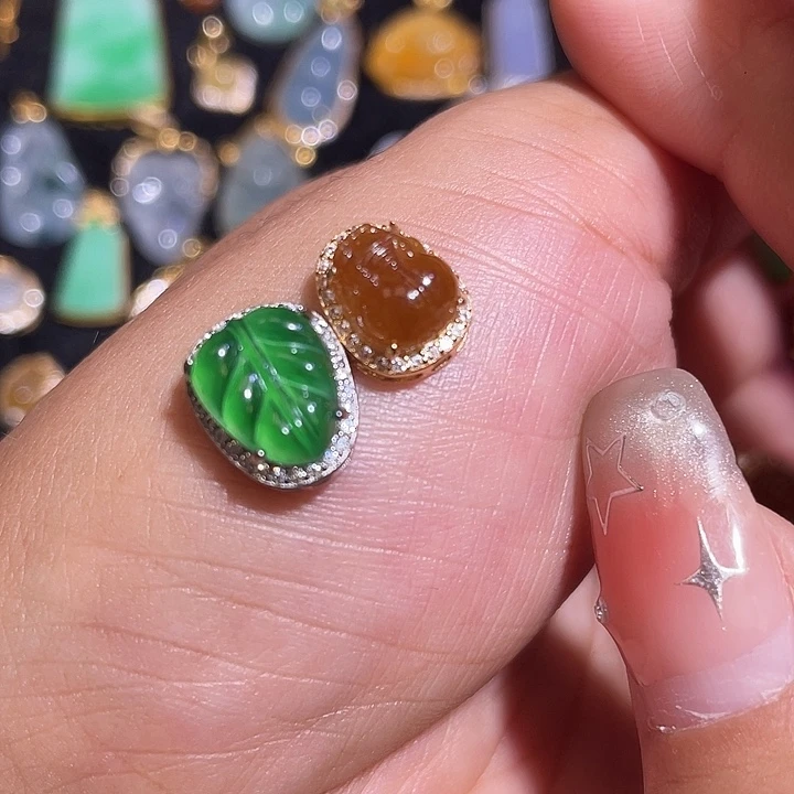 j***静翡翠银S925镶嵌颈饰