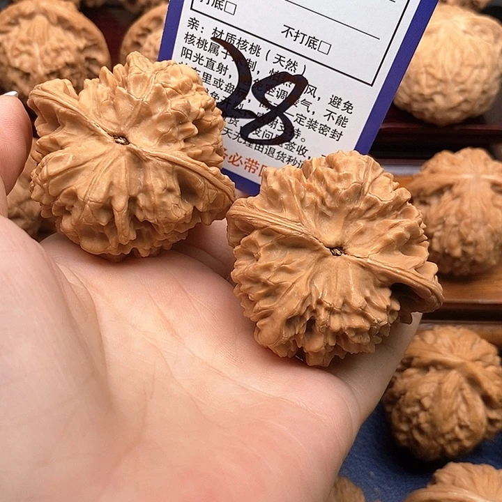 吊坠桃核官帽50尺1111