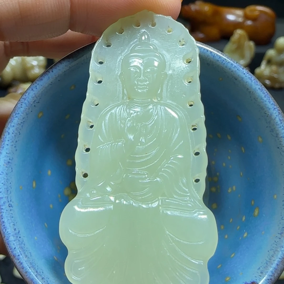 瓷新号开播一漏到底