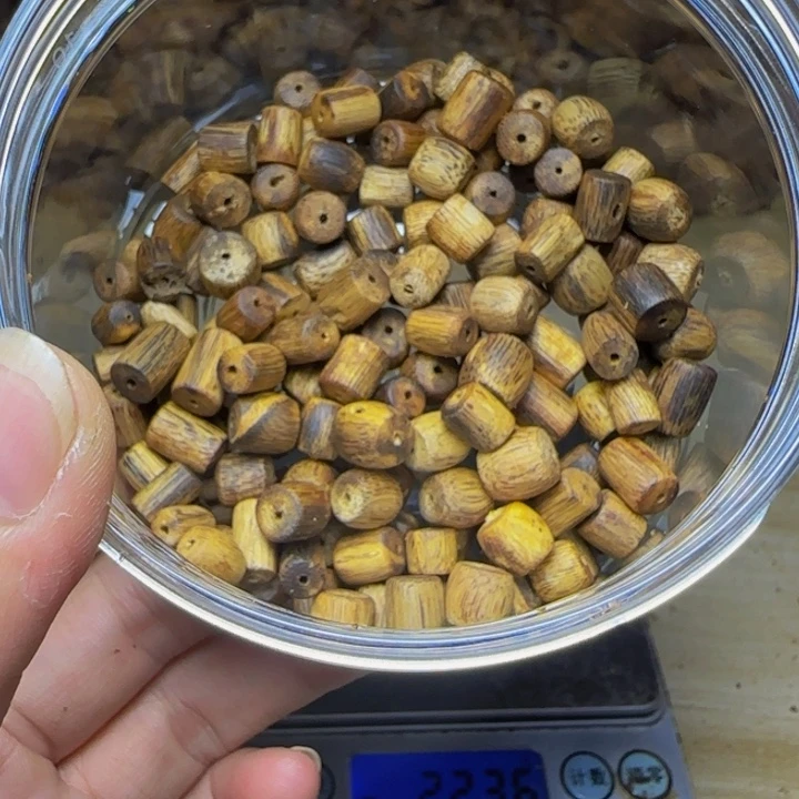明***阳树脂制品乌身圆叶桶珠子料24克