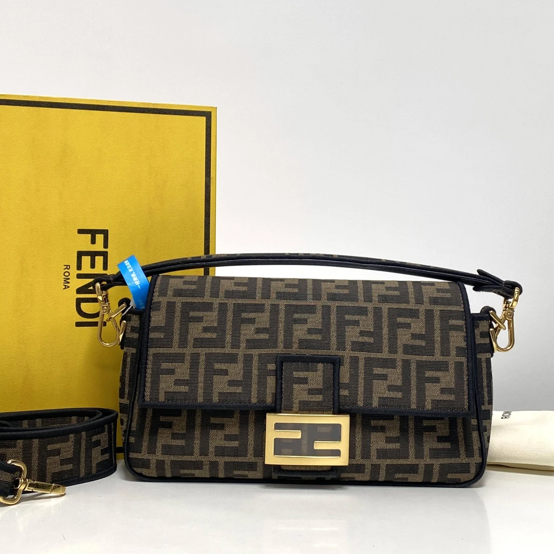 胖虎安安/芬迪/95新/公价0/箱包/斜挎包/312503270103