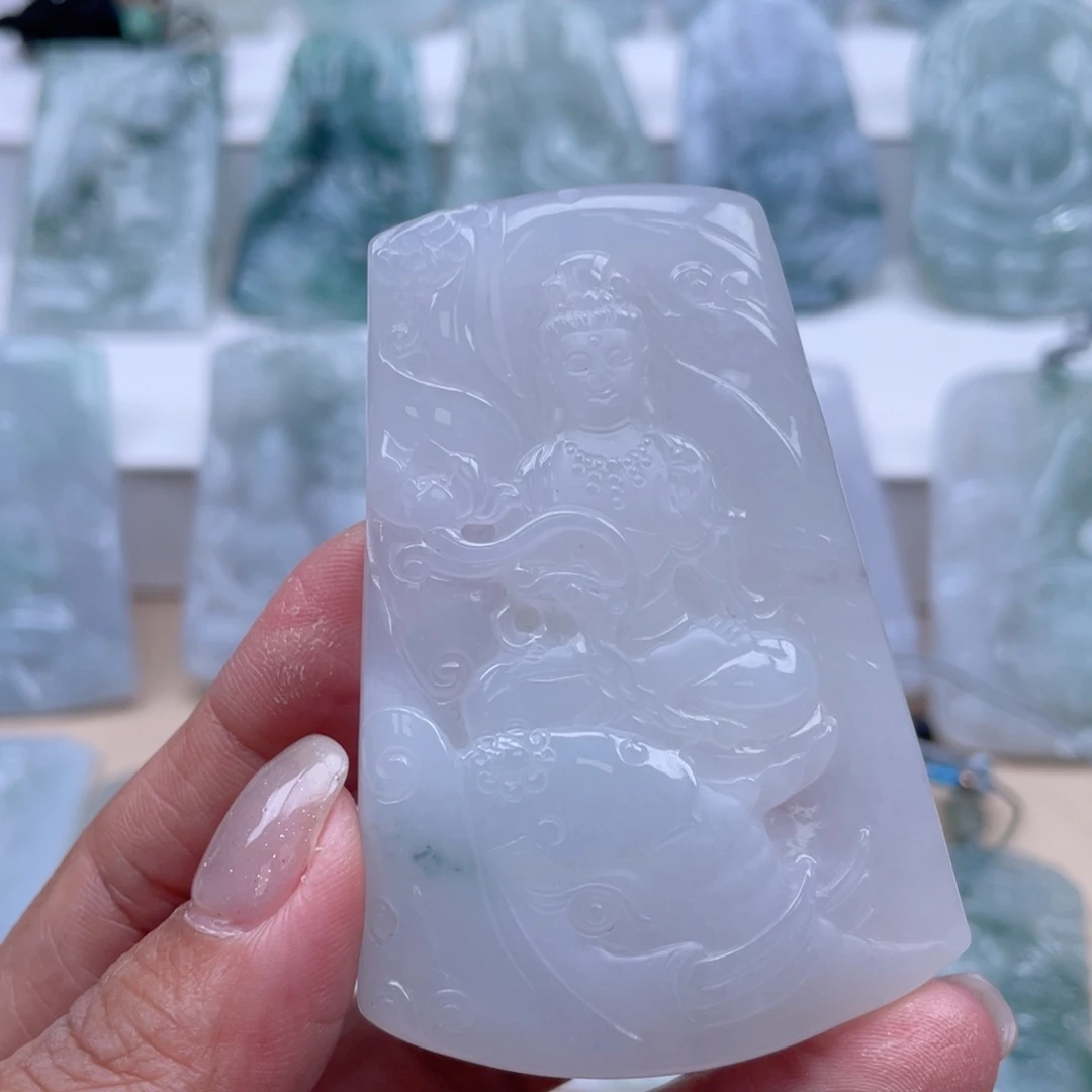 颈饰未镶嵌翡翠普贤
