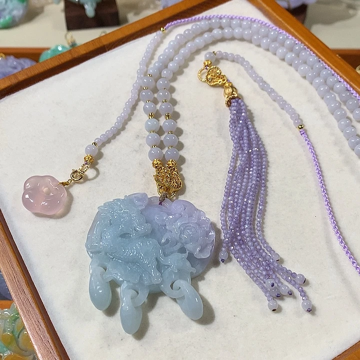 翡翠未镶嵌颈饰翡翠吊坠