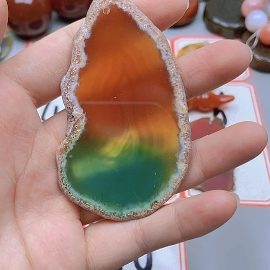 【闪购商品】玛瑙/玉髓未镶嵌珠宝半成品润***声