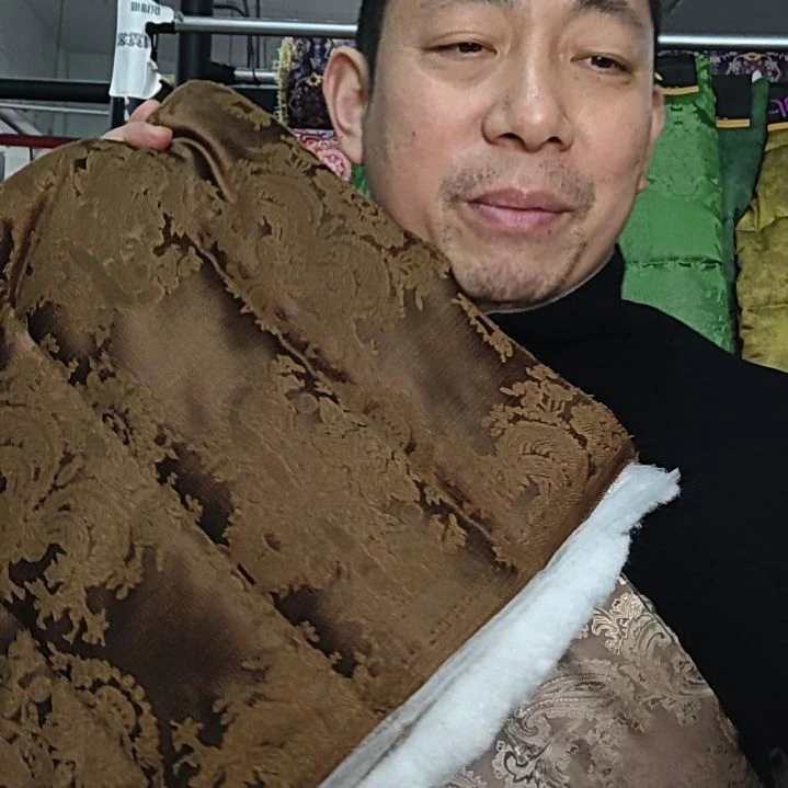 无纺布咖色欧华提花三层绗棉1.5米