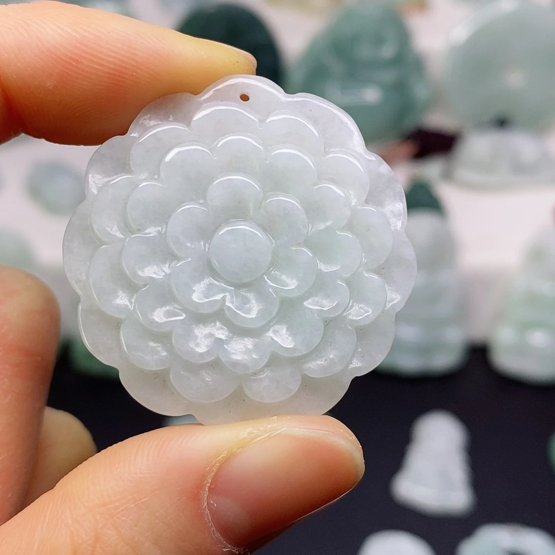 翡翠颈饰未镶嵌吊坠