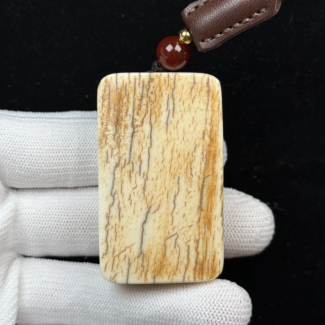 E24-72天然猛犸牙 肥皂 30*51*18mm一物一图假一罚十