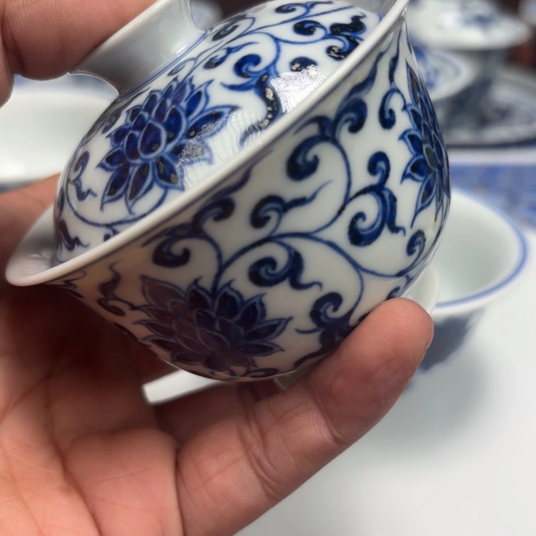 吴***人茶具微瑕缠枝莲手绘盖碗景德镇发货