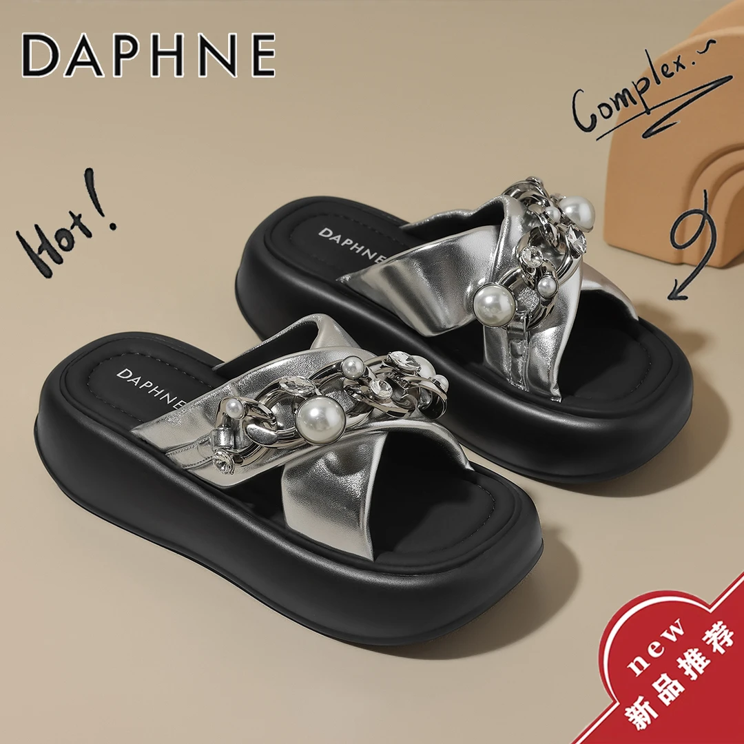 达芙妮厚底增高5CM沙滩凉拖鞋女绝美时尚休闲爆款珍珠拖鞋一字拖