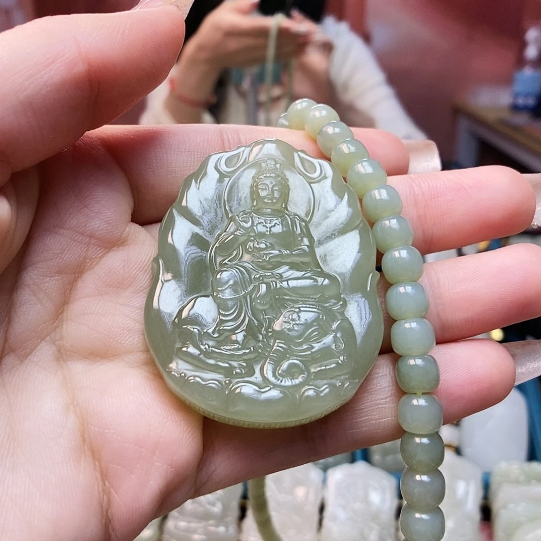 和田玉颈饰未镶嵌雾**真