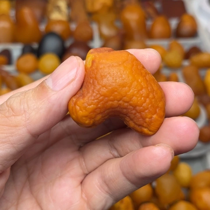琥珀未镶嵌裸石天然蜜蜡吊坠
