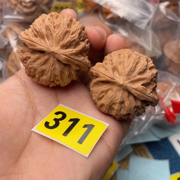 文玩核桃把件核桃