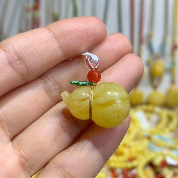 蜜蜡未镶嵌裸石配饰