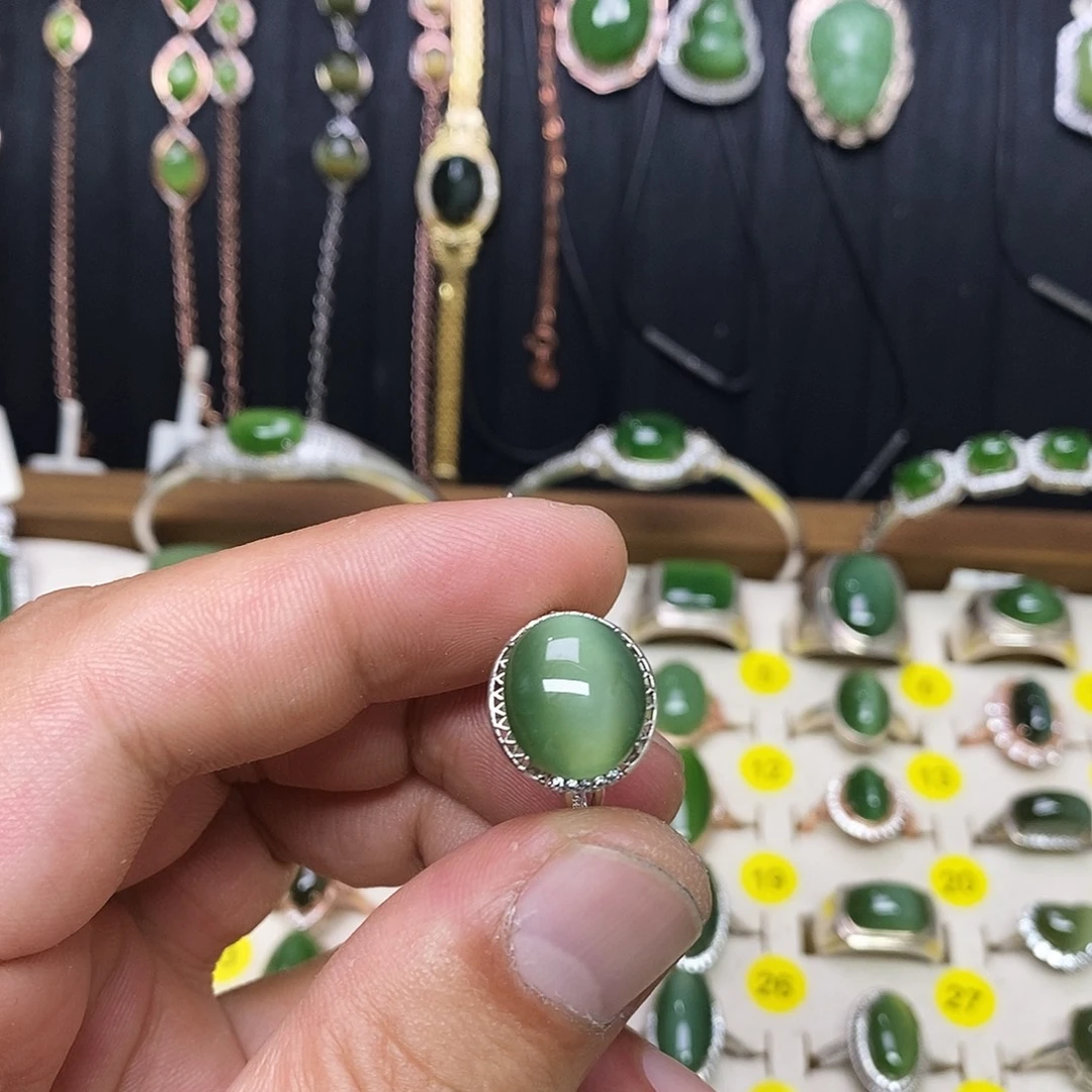 银S925镶嵌戒指和田玉（碧玉）