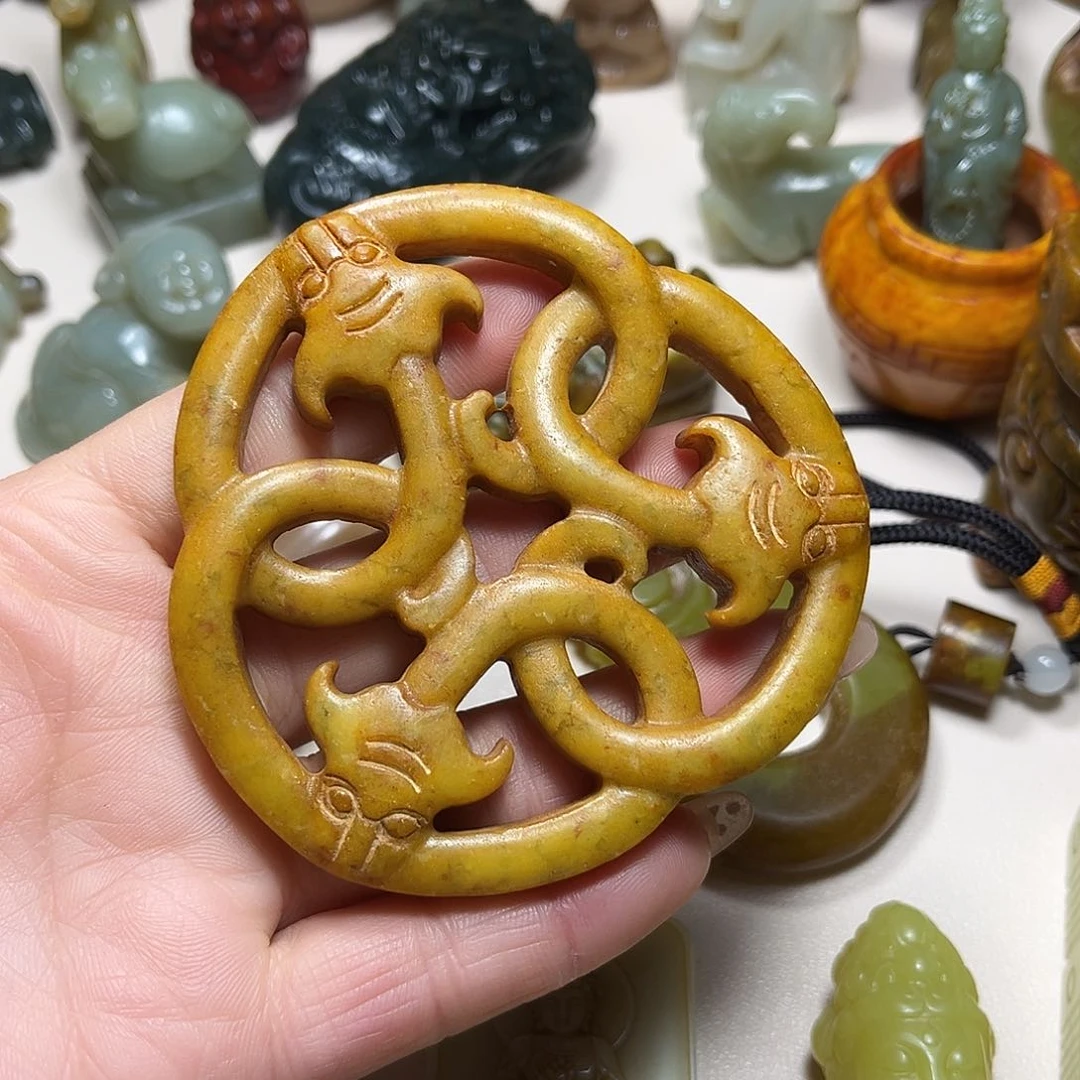 白玉菩提吊坠白玉菩提吊坠