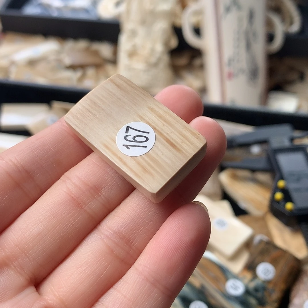 泥塑不打孔联系客服