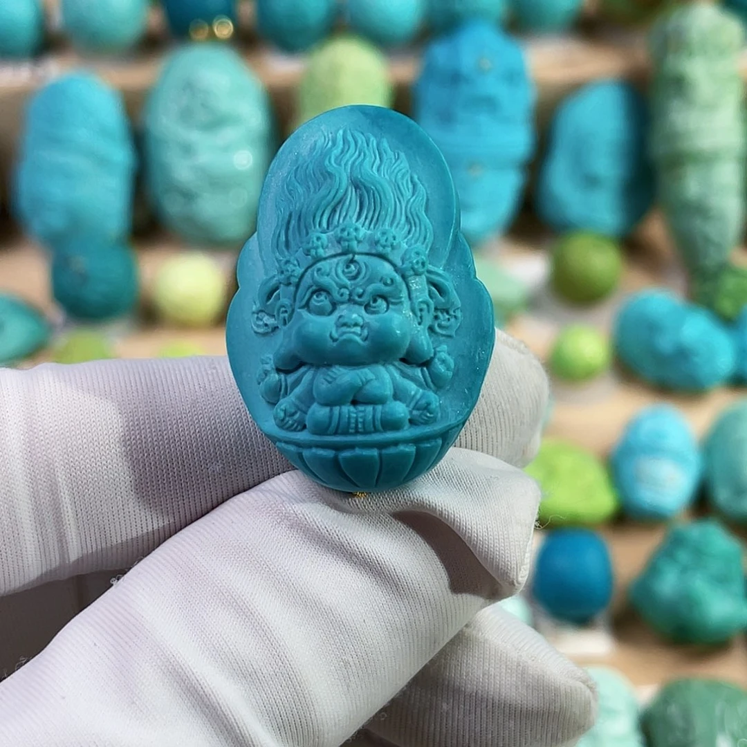 绿松石未镶嵌珠宝奇石