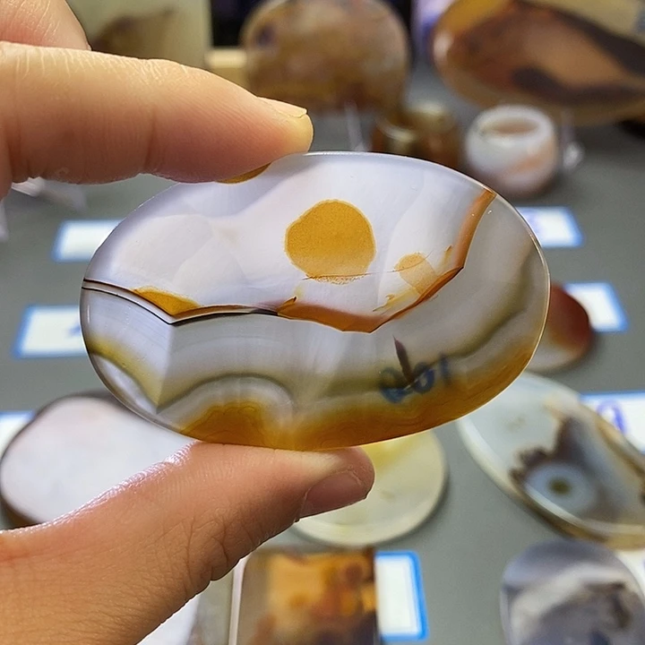 玛瑙/玉髓未镶嵌珠宝半成品