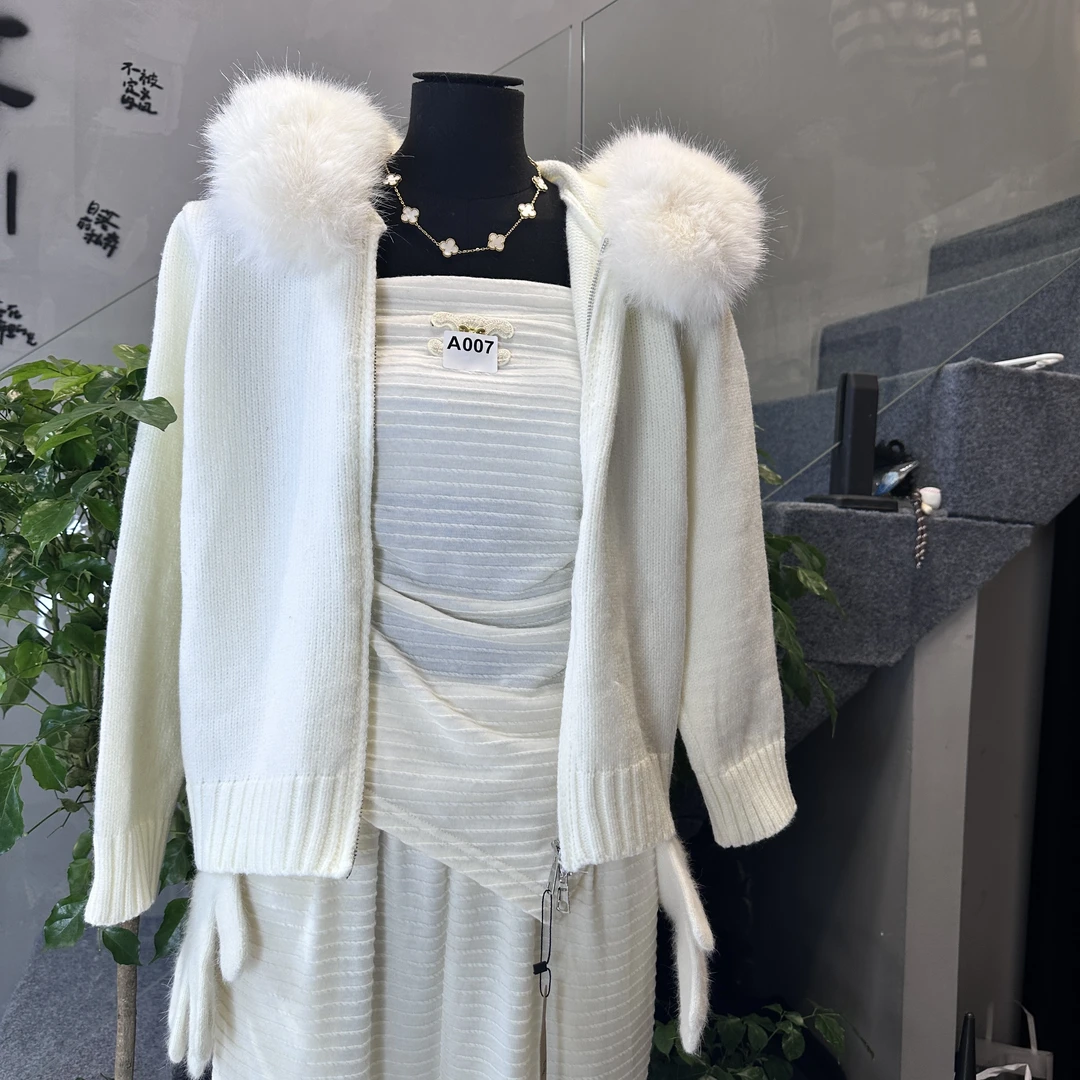 2025秋冬新款大翻领气质毛衣长袖高领毛衣针织女士百搭开衫