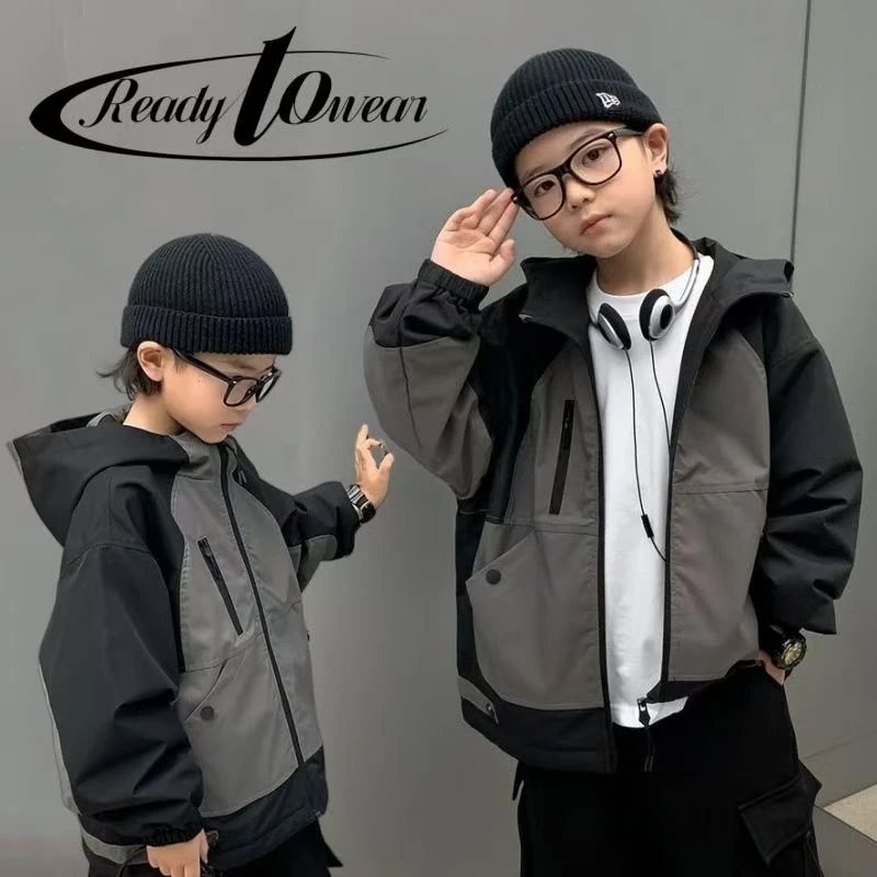 时尚男童外套春秋款儿童风衣2024新款中大童衣服男孩休闲连帽上衣