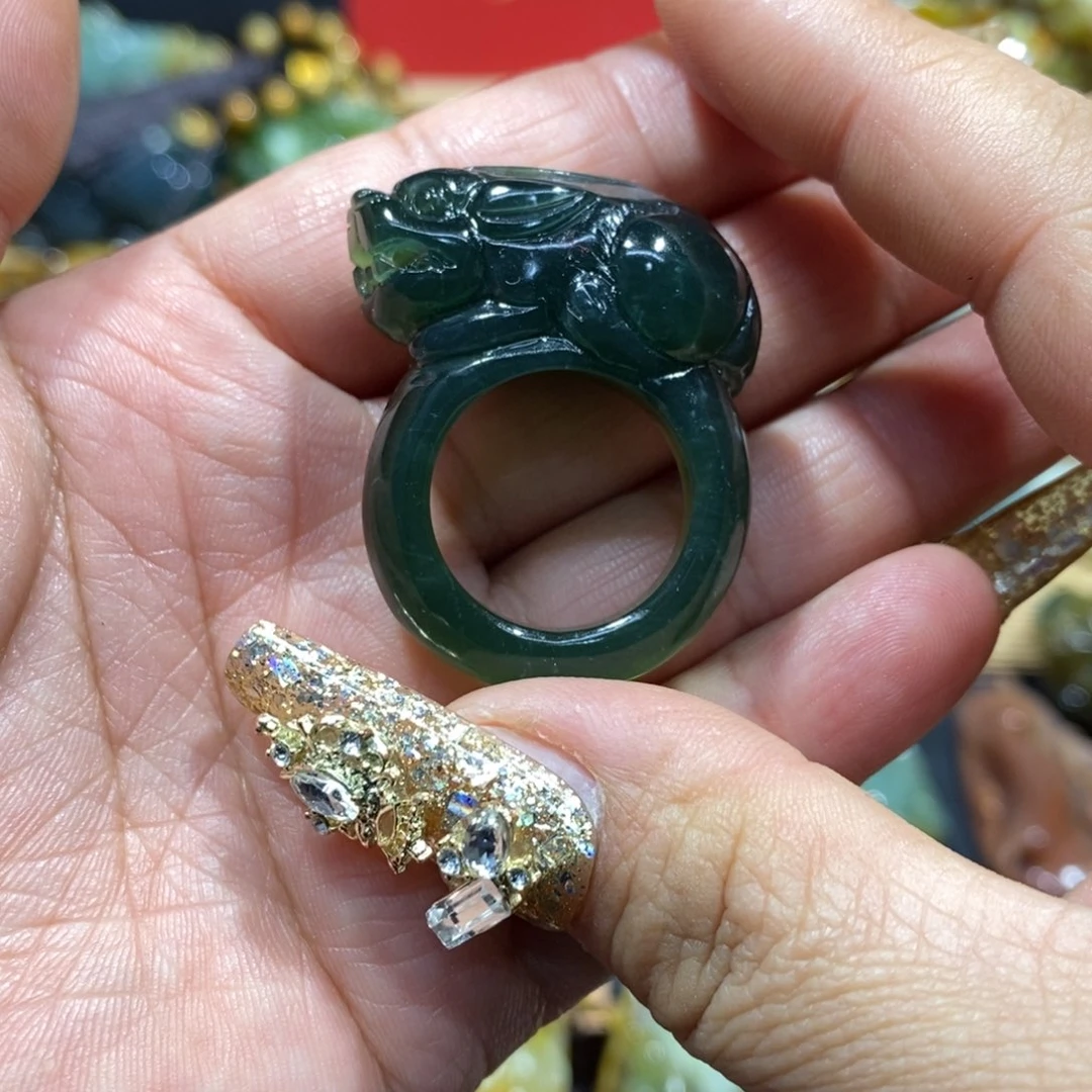 蛇纹石玉颈饰未镶嵌顺****卖