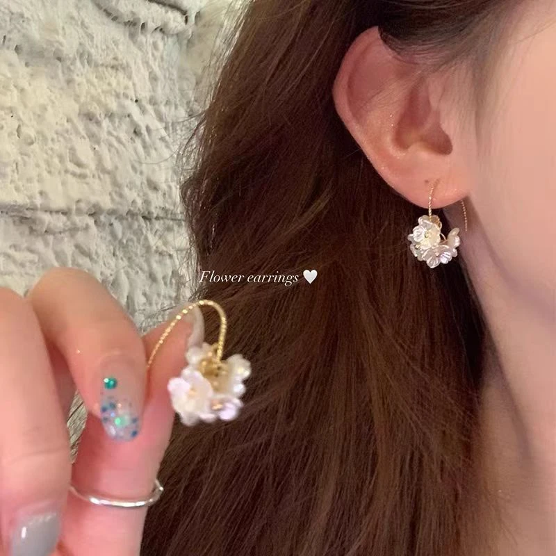 银针超仙白色花朵流苏耳钩轻奢小众高级感耳钉女独特绝美耳饰2026