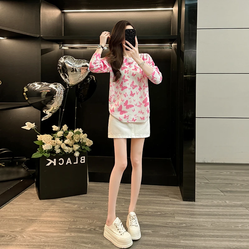 蝴蝶印花休闲运动套装女春秋冬减龄宽松圆领时尚显瘦高级感两件套